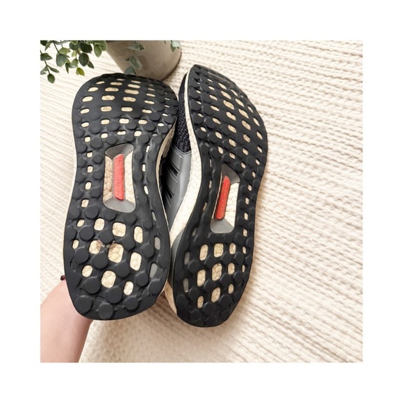 Adidas Ultraboost DNA 5.0 NASA 🚀 size 11 - Picture 9 of 9